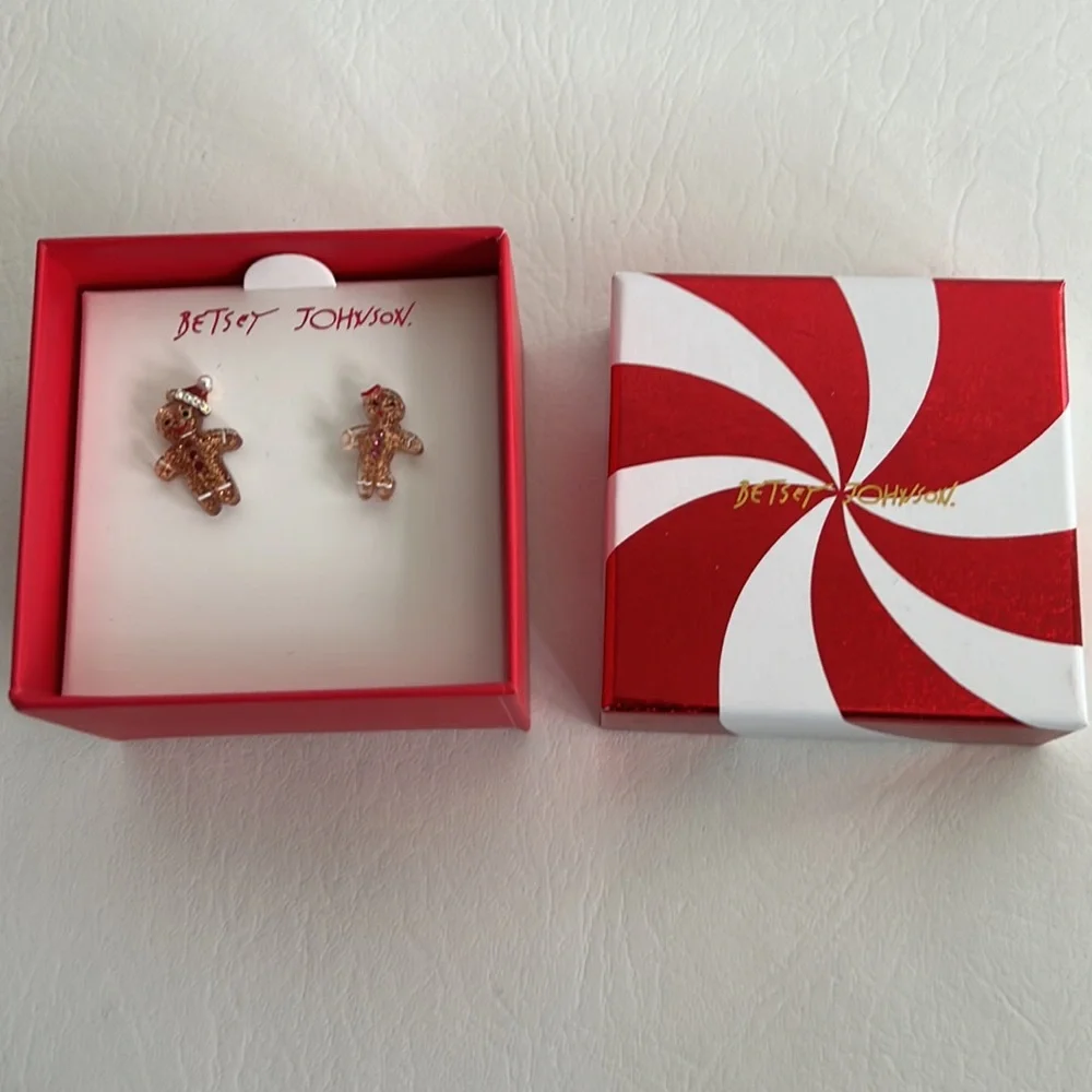 Betsey Johnson Gingerbread Mismatch Stud Earrings - Picture 5 of 5